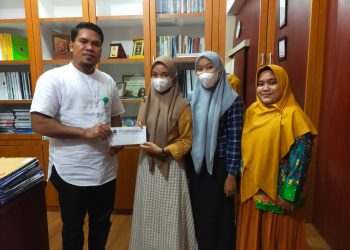 Penyerahan Tali Asih Mahasiswa PGSD UMSU