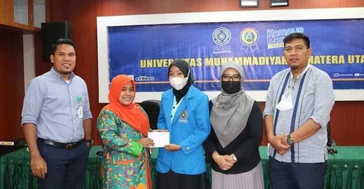 Pemberian Tali Asih Kepada Mahasiswa Berprestasi PGSD UMSU