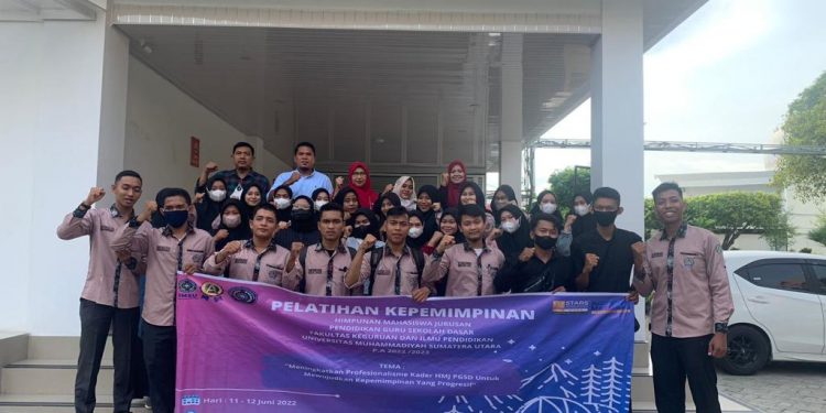 Himpunan Mahasiswa Jurusan PGSD FKIP UMSU Melaksanakan Pelatihan Kepemimpinan